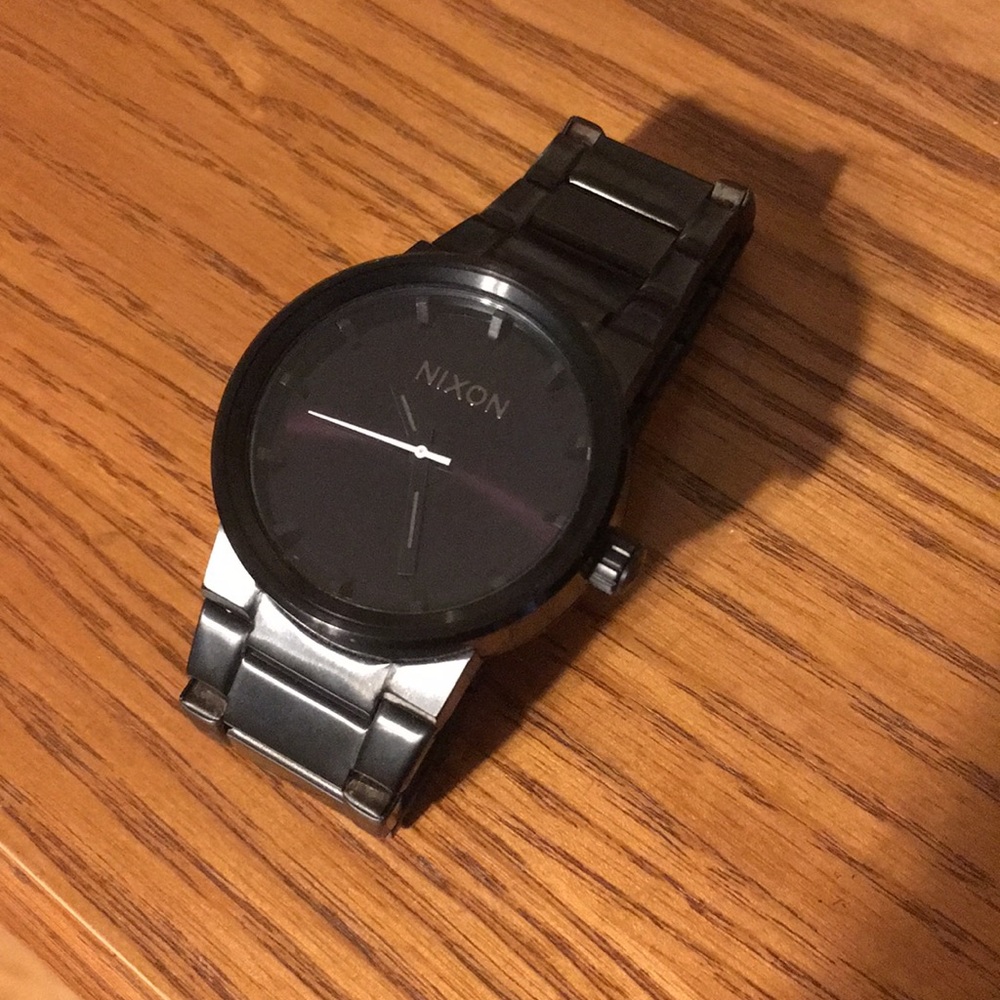 Nixon watch